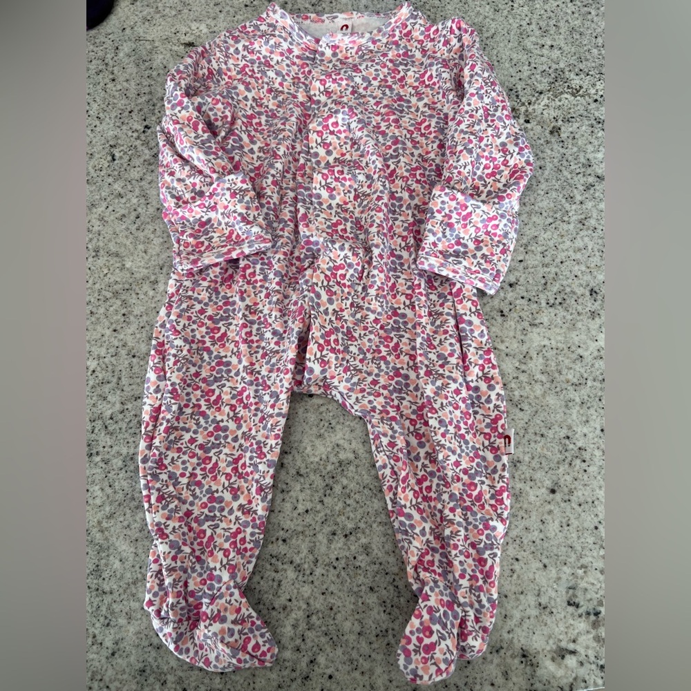 Magnetic sleeper footie pajama outfit 0-3 months  baby girl cotton floral